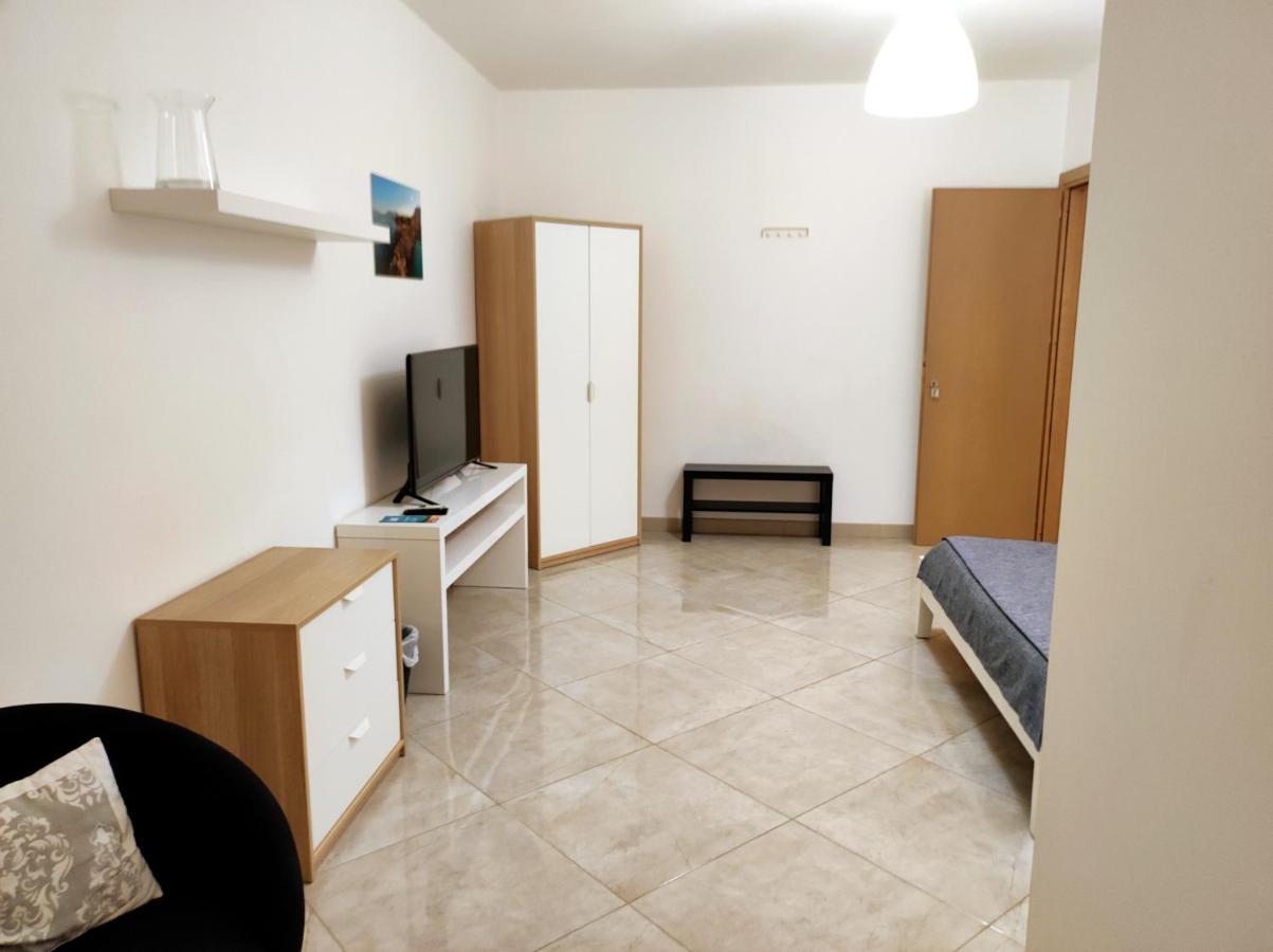 B&B Flavilla Santa Flavia Εξωτερικό φωτογραφία