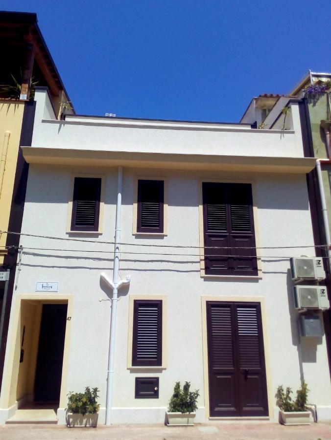 B&B Flavilla Santa Flavia Εξωτερικό φωτογραφία