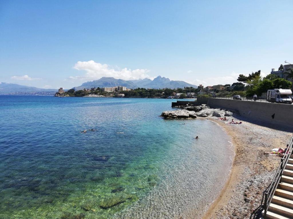 B&B Flavilla Santa Flavia Εξωτερικό φωτογραφία